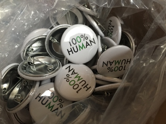 100% Human logo buttons